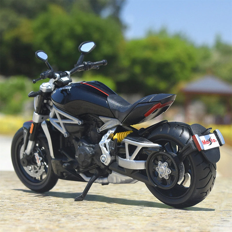 Miniatura Moto Ducati X Diavel S 1:12  Bis Ofertas ®